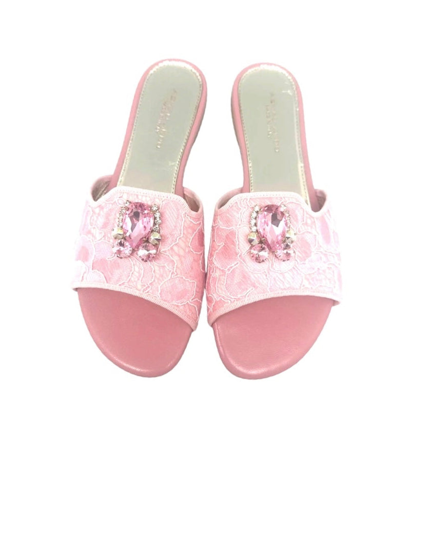 Molly flat sandals
